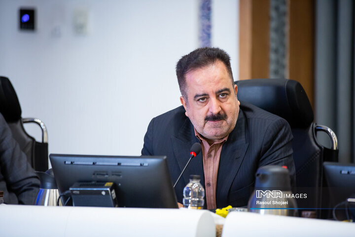 مدیرعامل سازمان سرمایهگذاری شهرداریاصفهان: شهرداری اصفهان ۱۲۰ همت فرصت سرمایهگذاری در«ایزینکس» ارایه کرد مدیرعامل سازمان سرمایهگذاری شهرداریاصفهان: شهرداری اصفهان ۱۲۰ همت فرصت سرمایهگذاری در«ایزینکس» ارایه کرد