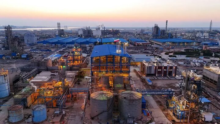 هموار شدن تامین مالی ارزی پتروشیمی با عرضه 50 میلیون یورو اوراق مرابحه ارزی توسط بانک ملی ایران